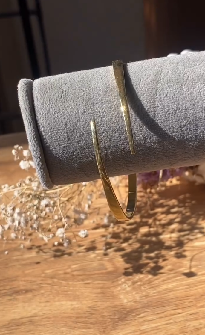 Panchadhatu bangles