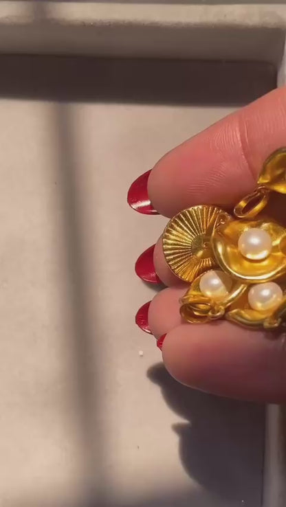 Oyster Pendant